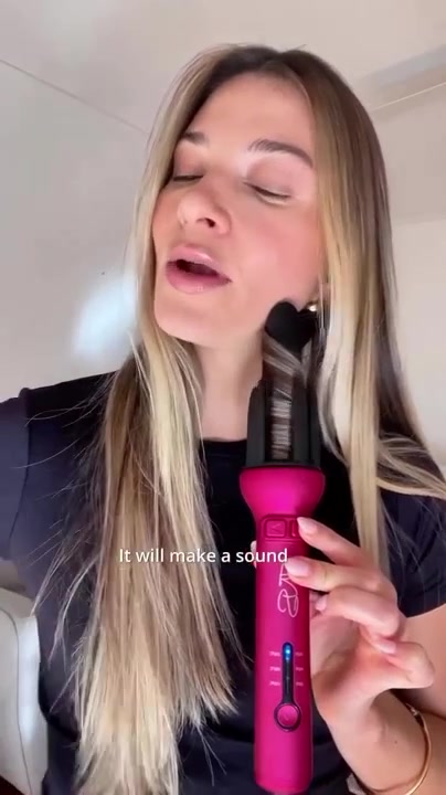 A quick blow dryer brush style for busy mornings