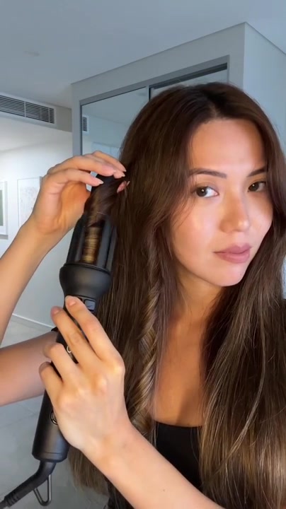 Curling freshly washed hair with the TNS Auto Curler